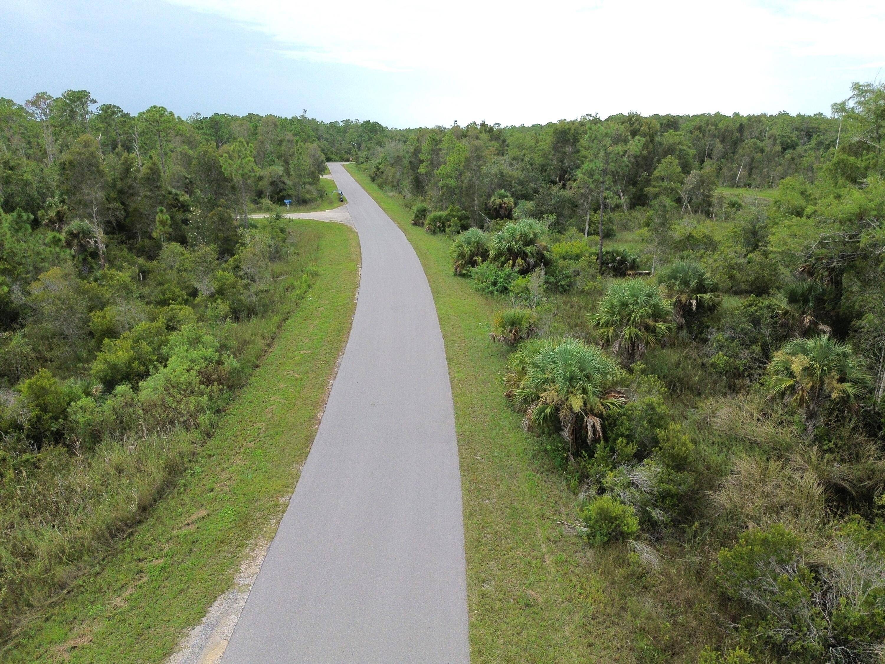 Great lot to build your dream home with ease of access to Fort Myers.