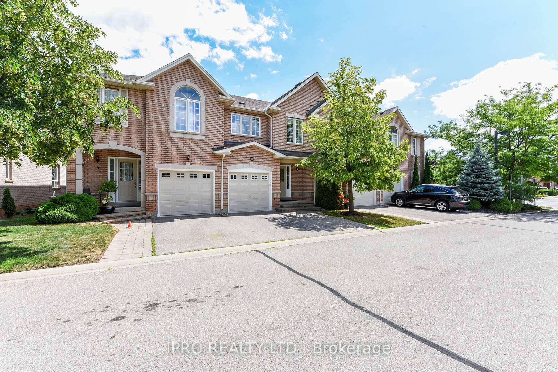 Absolutely Gorgeous Executive Townhome In Desirable Glen Abbey.