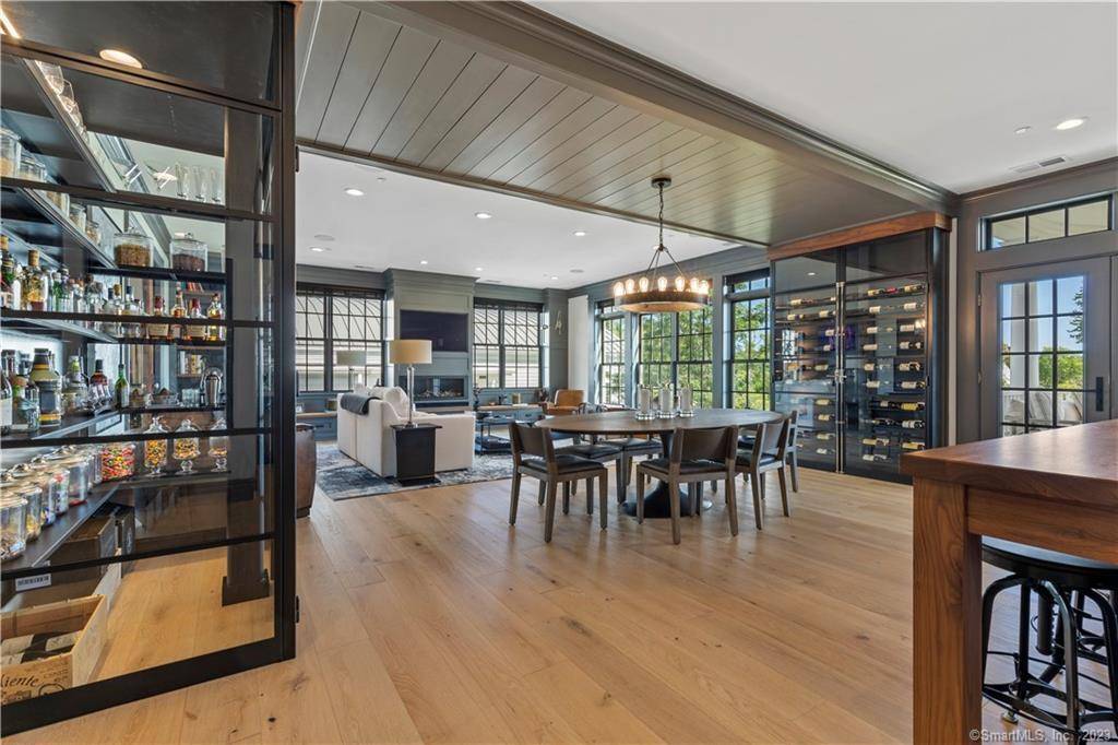 Welcome to a truly exceptional living experience at The Residences at 66 High Street !