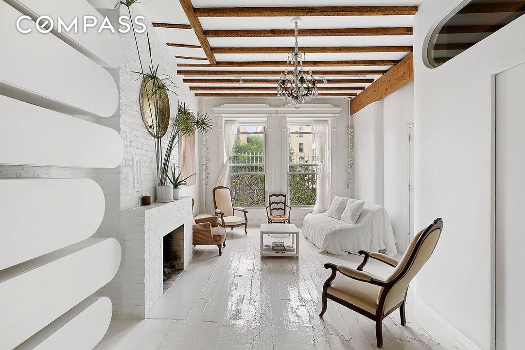 A 19th Century Brooklyn Townhouse Gets an Ultra Mod Renovation Curbed Designer and artist Virginie Sommet took a classic Queen Anne townhouse and reimagined into a series of spaces that ...