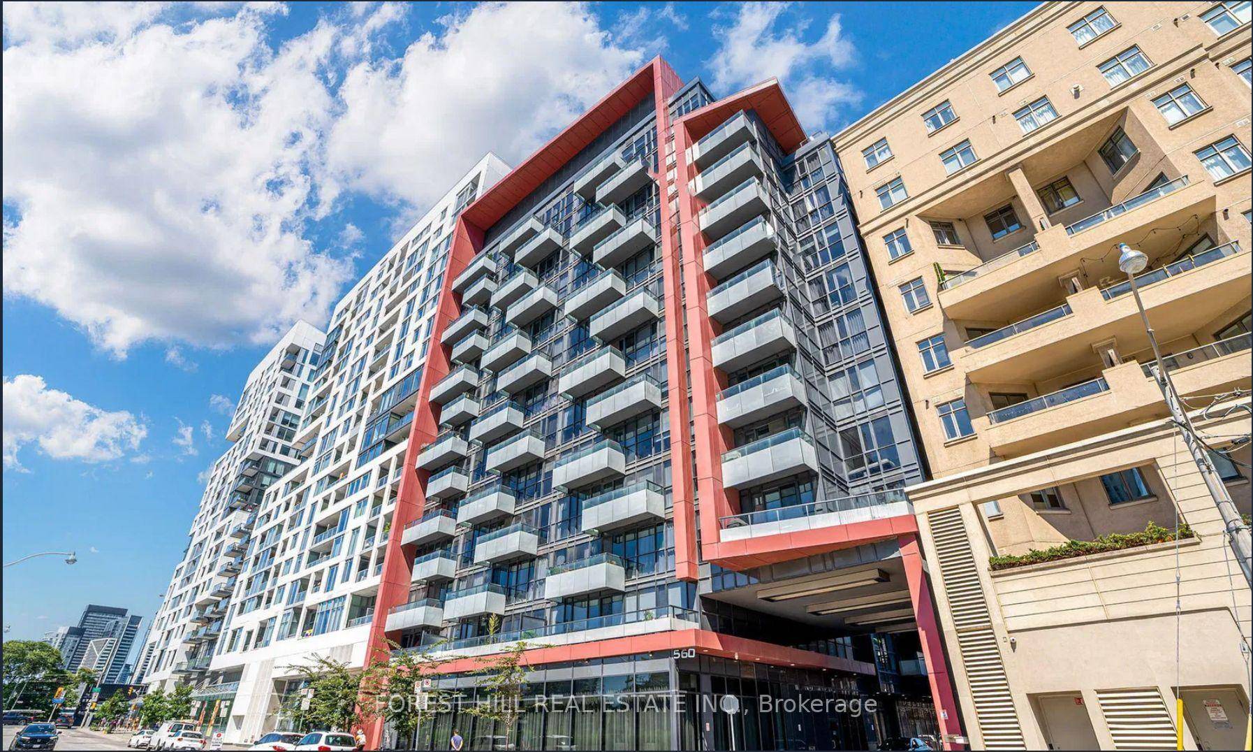 FULLY FURNISHED executive unit Short term or long term option Experience the pinnacle of urban living in this fully furnished, executive turn key corner suite in one of Toronto's most ...