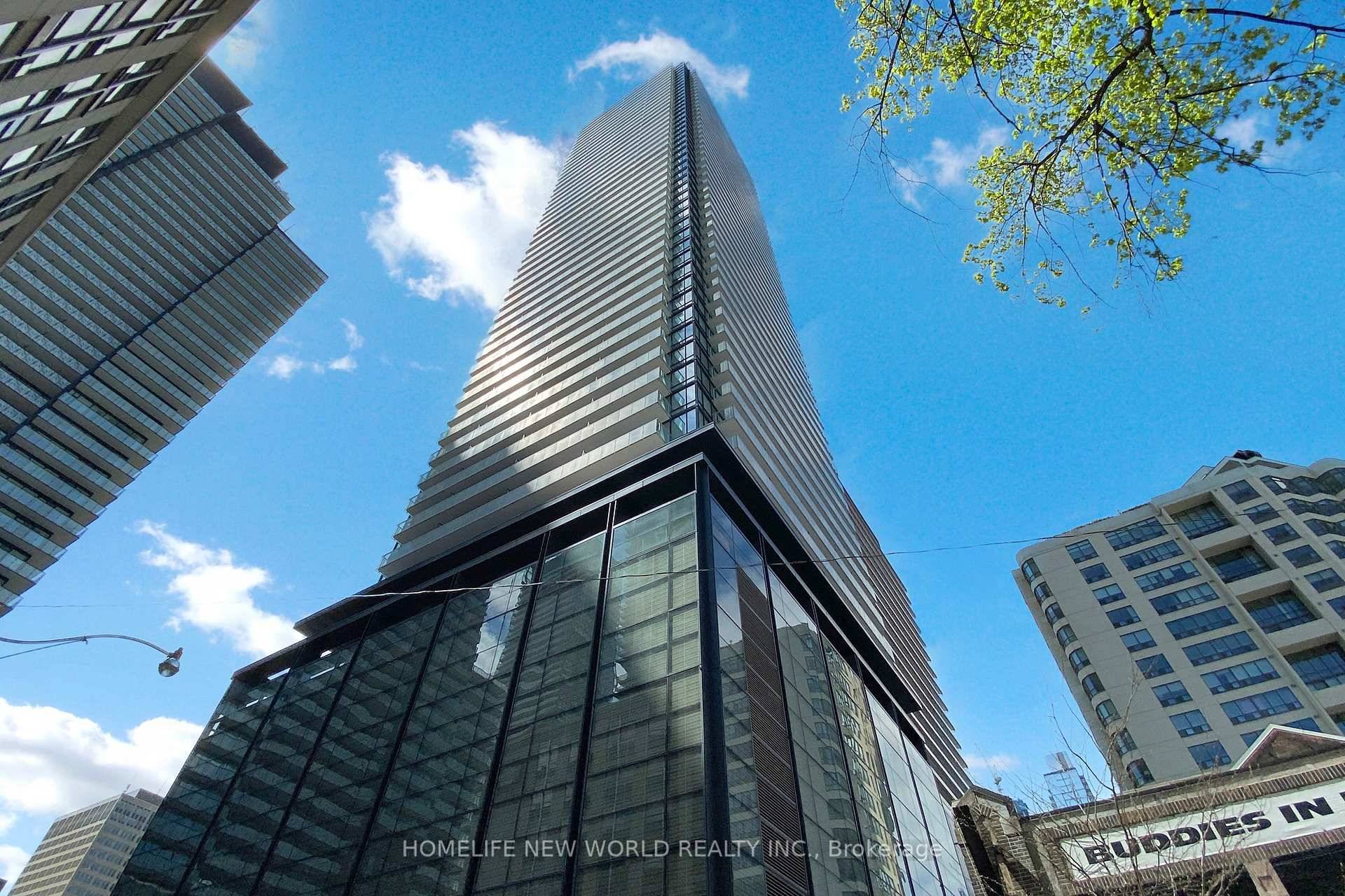 Step into this stunning southwest facing corner unit that perfectly combines luxury, comfort, and an unbeatable downtown Toronto location !