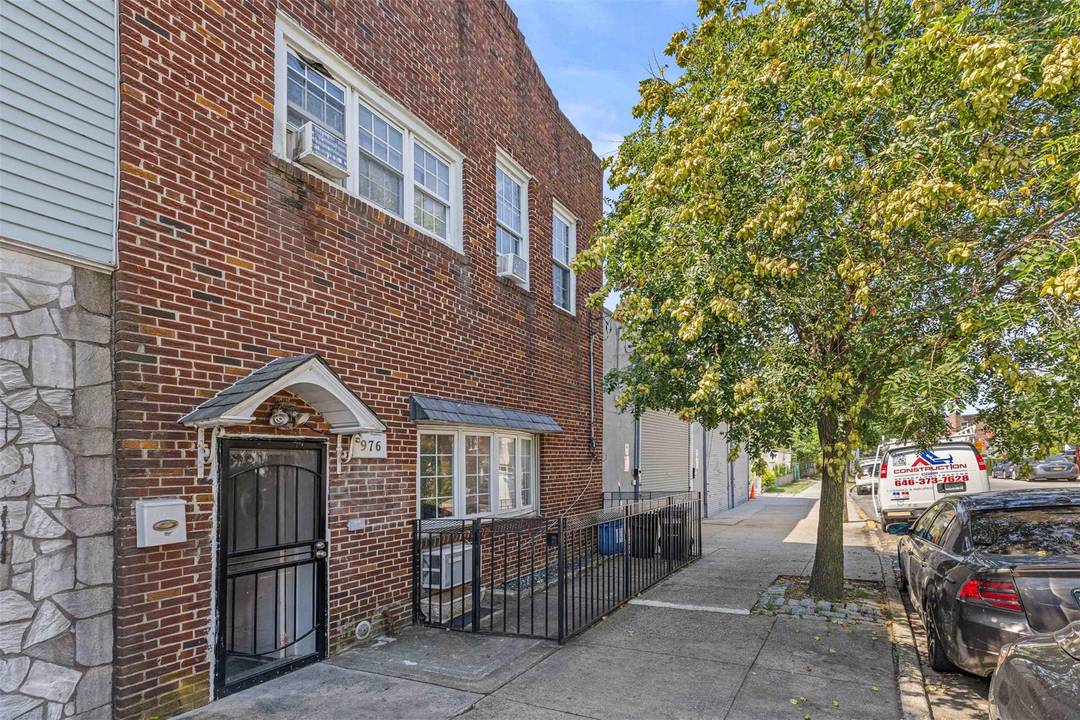 Brick Legal 2 Family in Prime Morris Park Location !