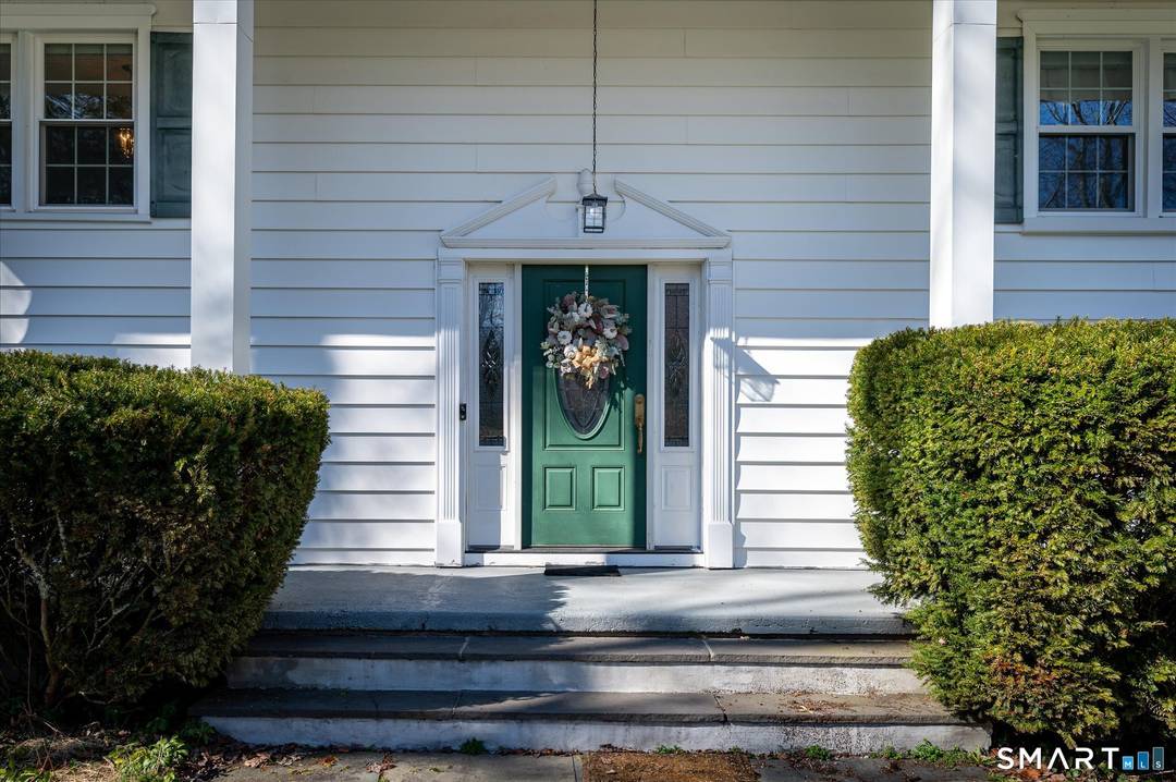 Nestled in the peaceful surroundings of North Stamford, this inviting property offers the perfect blend of comfort, privacy, and lifestyle.