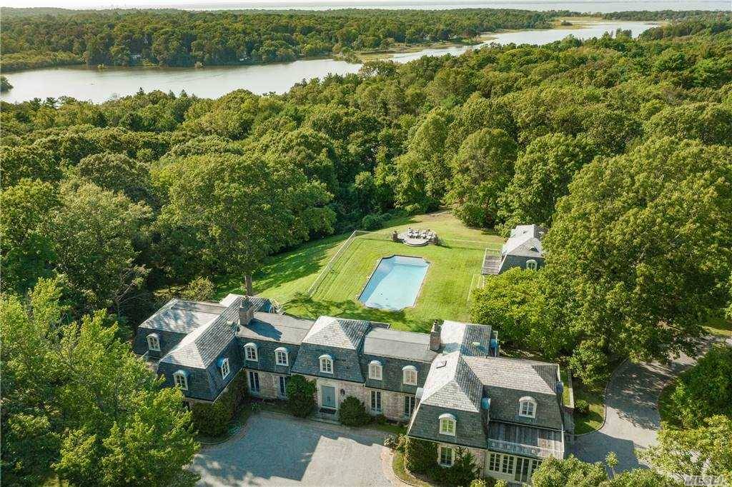 Magnificent Mill Neck Estate Situated On 11.