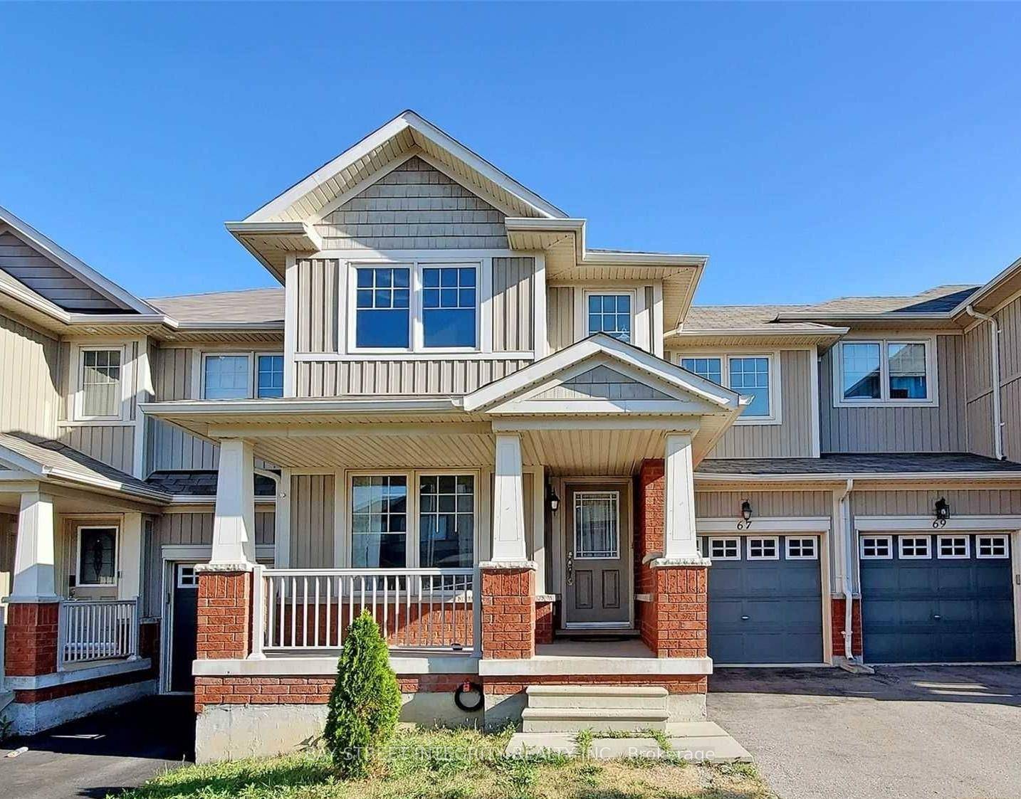 Elegant And Inviting Quality Aspen Ridge Built Freehold Townhouse.