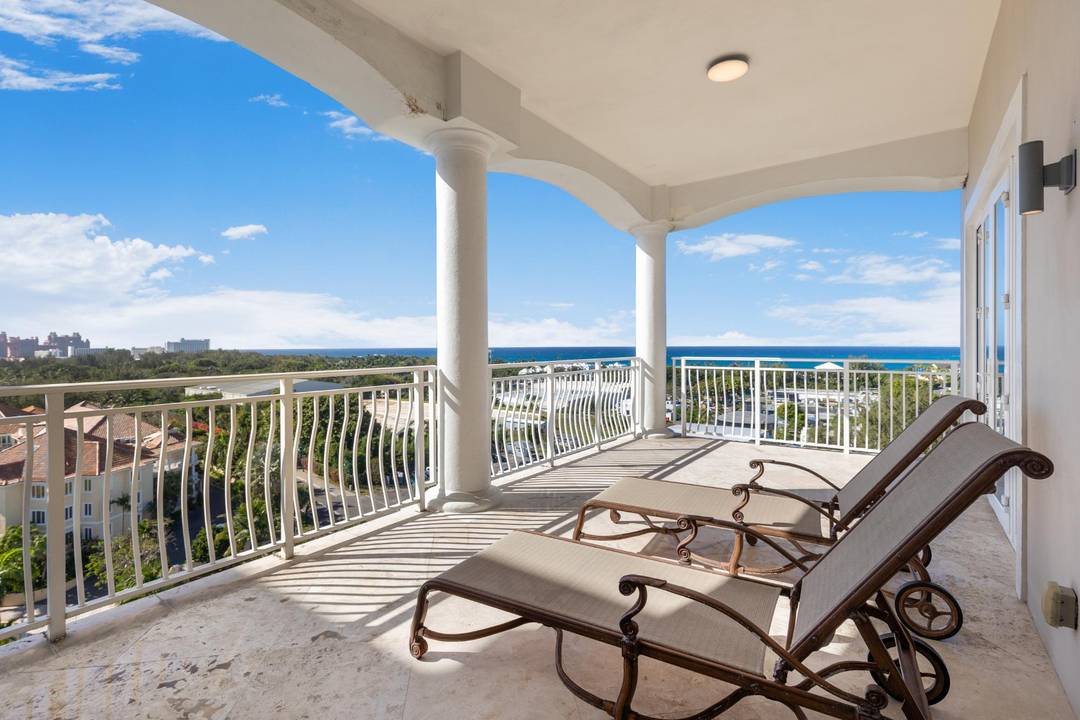 ONE OCEAN Condo New-Providence