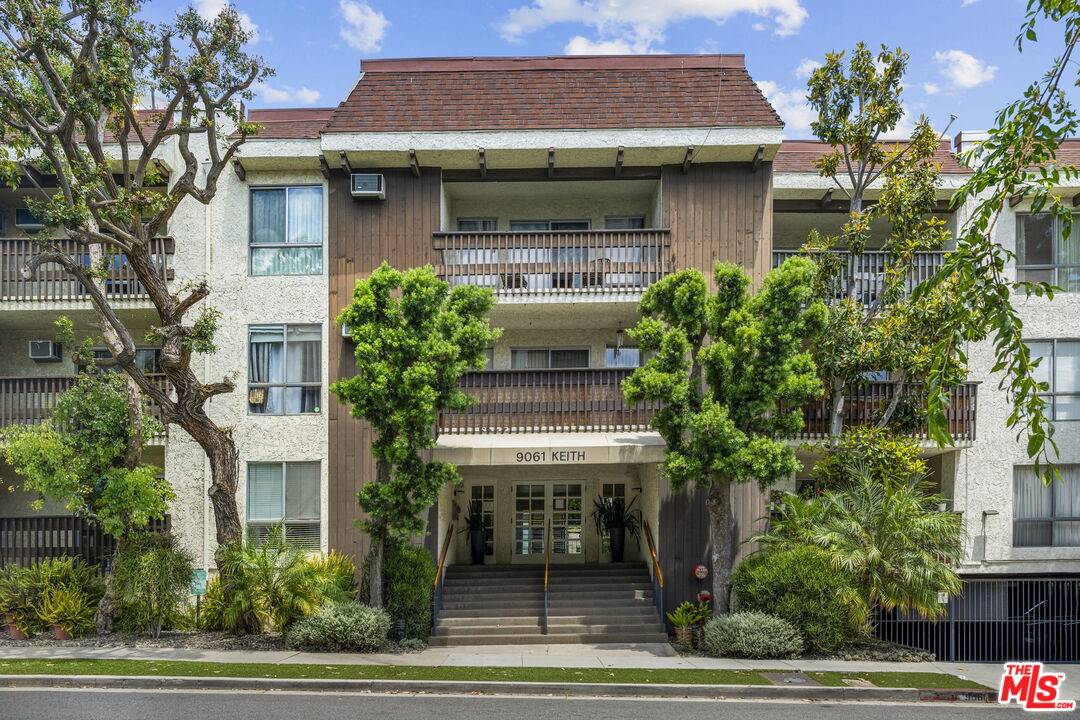 9061   Keith Ave 2BR Sunset Strip La
