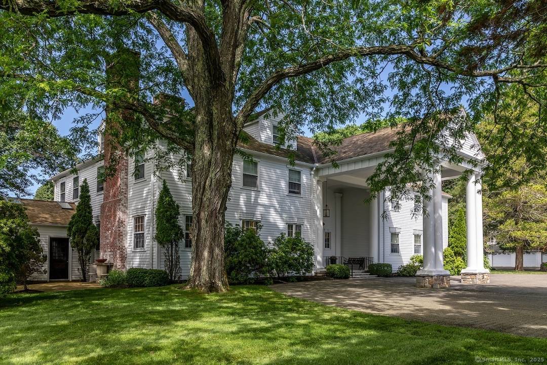 Butternut Brook House is a luxurious Litchfield County estate nestled in the heart of the Litchfield Hills, offering a rare combination of privacy, sophistication, and natural beauty.