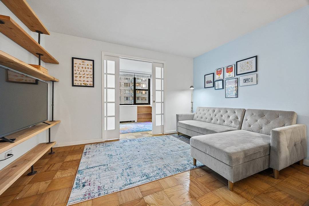 Best Value Bright Convertible 2 Bedroom in a Full Service Doorman Building in the Heart of Murray Hill.