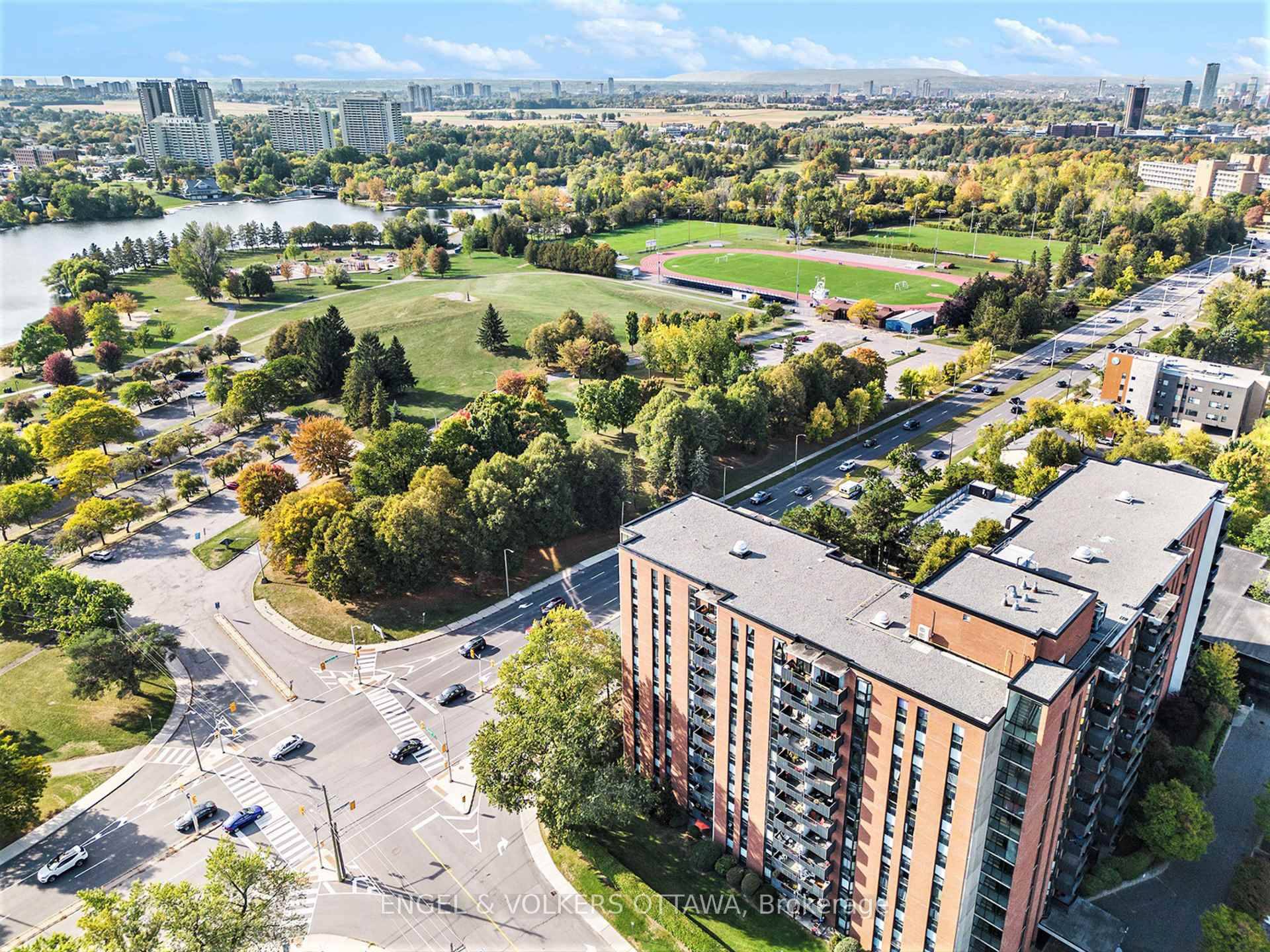 This generously proportioned 3 bedroom, 2 bathroom condo spans an impressive square footage, offering an entertainment scale L shaped living and dining room that seamlessly flows onto your private balcony ...