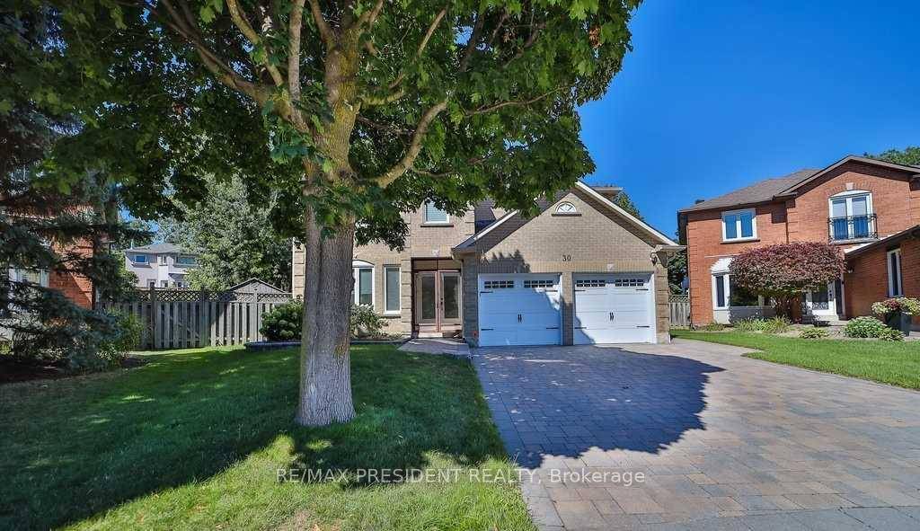 Beautiful detached house for a wonderful family.