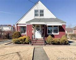 Welcome to this charming and well maintained Cape Cod style home in the heart of Glen Oaks.