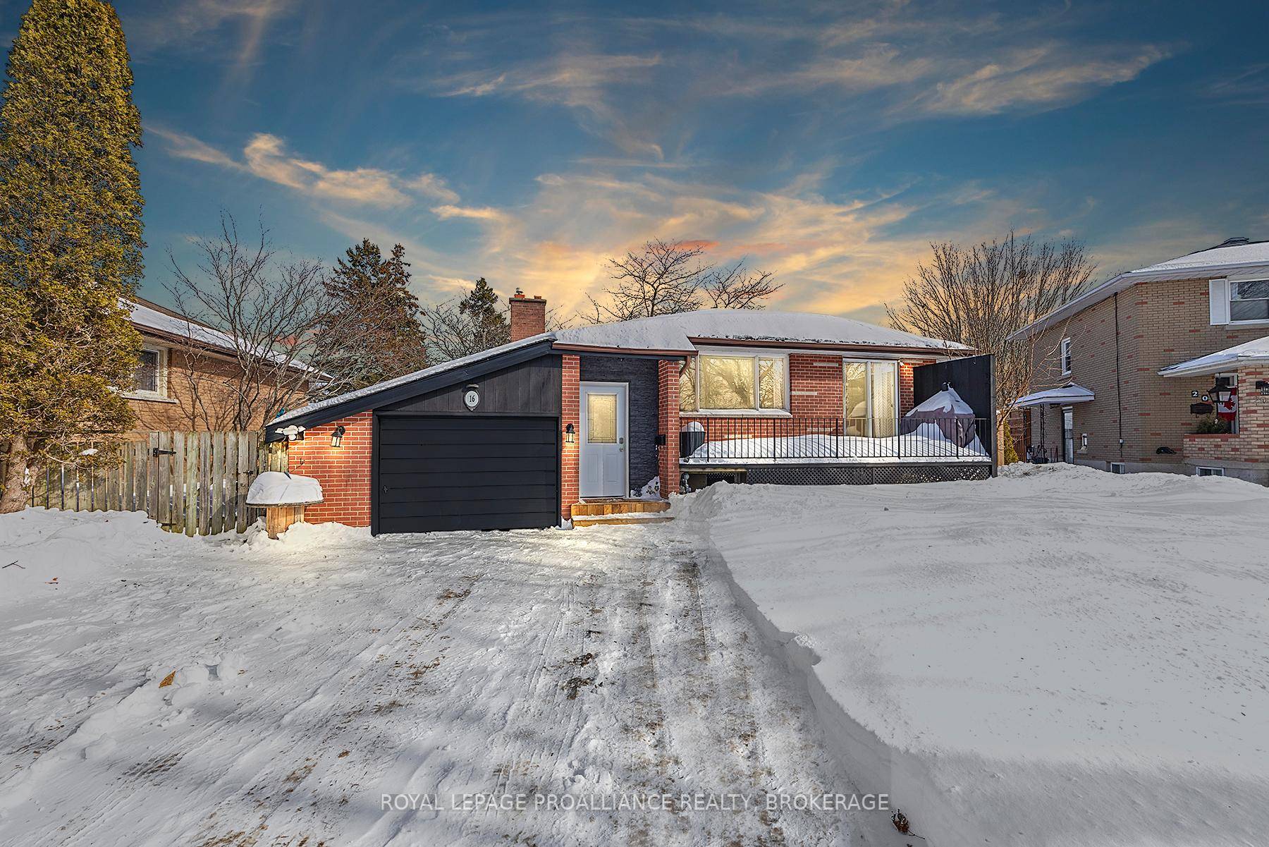 This lovely 3 bedroom home is located in popular Polson Park and offers the perfect blend of comfort, convenience and opportunity.
