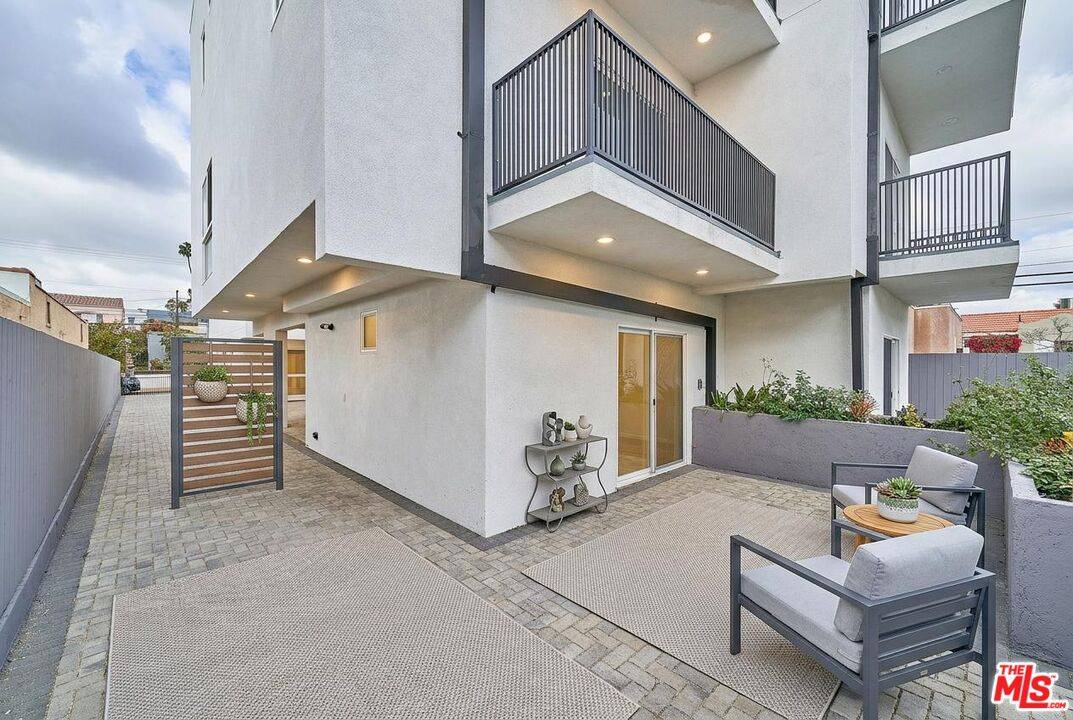 1108 Queen Anne Ave 4BR La