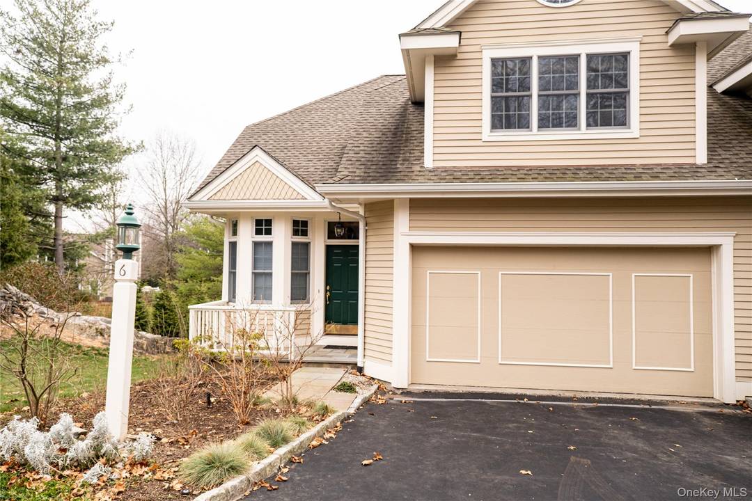 Gorgeous sun filled 3 level home in desirable Whippoorwill Ridge community located on a premium lot at the end of a cul de sac.