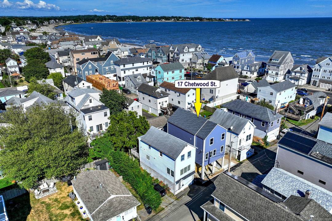 Welcome to this stunning 3 bedroom, 2.