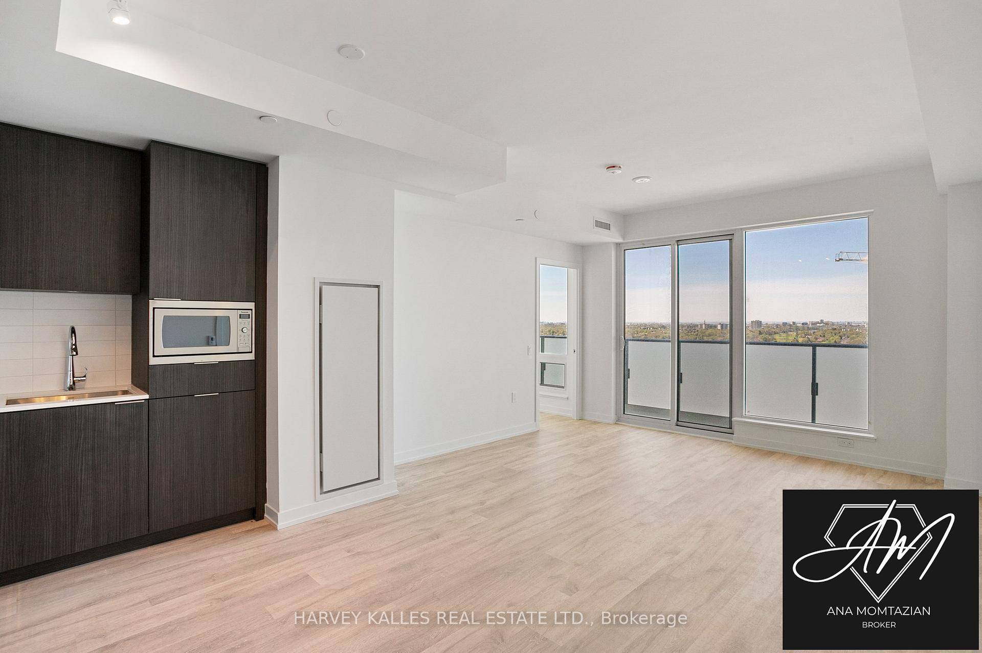 CORNER, CORNER, CORNER. This panoramic view of the south west corner in the most desirable Location meets all you are looking for !