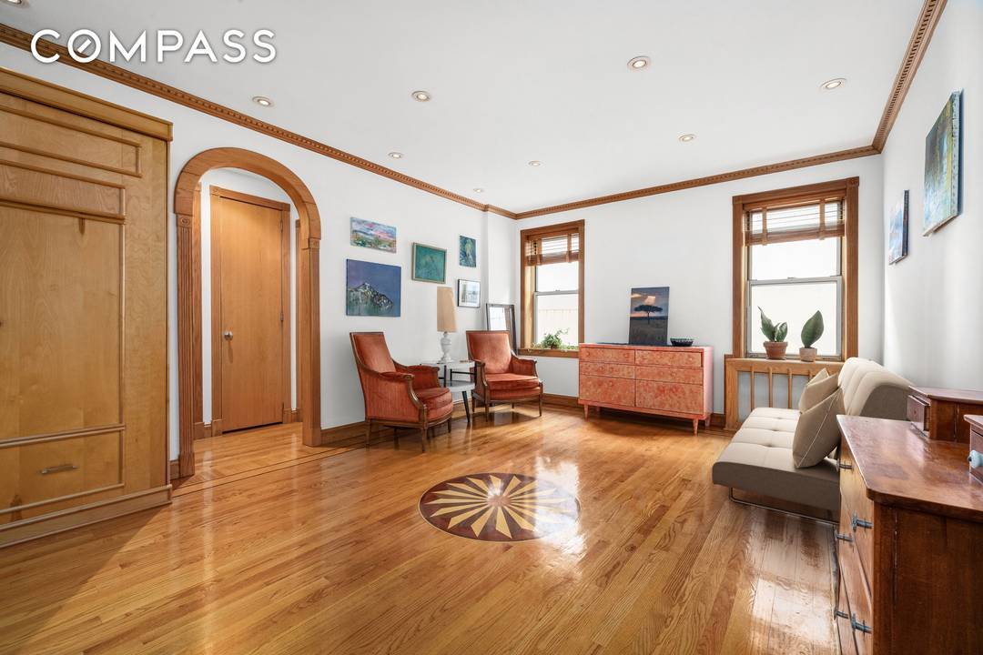 Discover this quintessential West Village studio within the lifestyle at Abingdon Court, one of the neighborhood's most prestigious and charming pre war Art Deco elevator cooperatives.