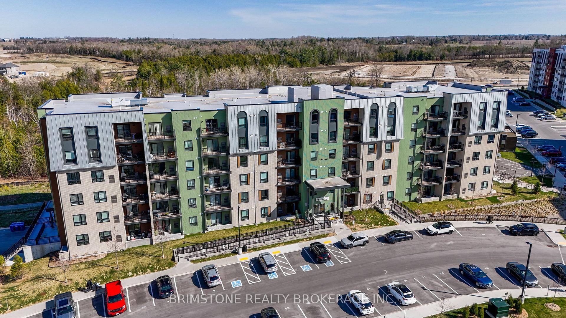 Welcome to Unit 502 at 5 Chef Lane a stunning 3 bedroom, 2 bath condo offering over 1, 300 sq ft of thoughtfully designed living space in Barries sought after ...