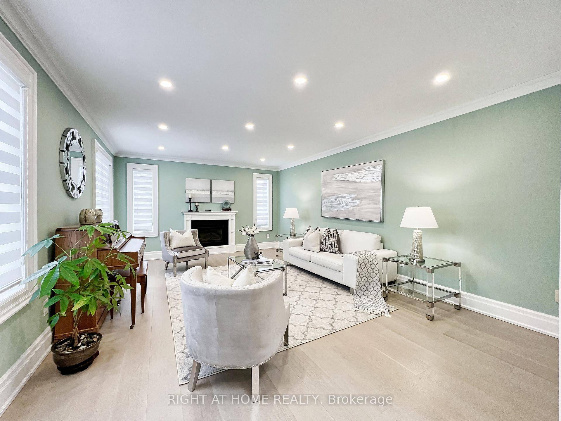Beautifully Renovated Two Storey Detached Home in a highly desirable Earl Haig school district.