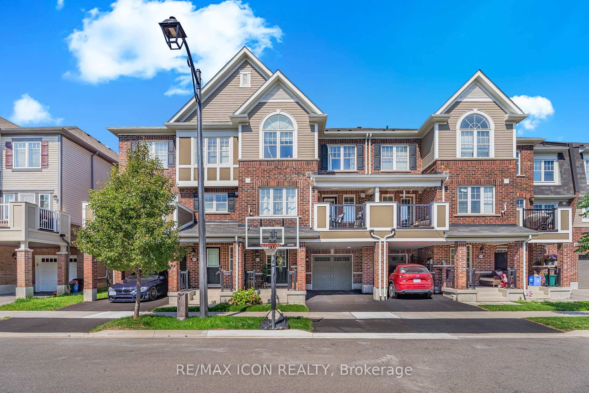 Welcome to this bright and spacious 3 storey freehold townhome in a highly sought after Milton location, close to schools, parks, trails, and everyday amenities.