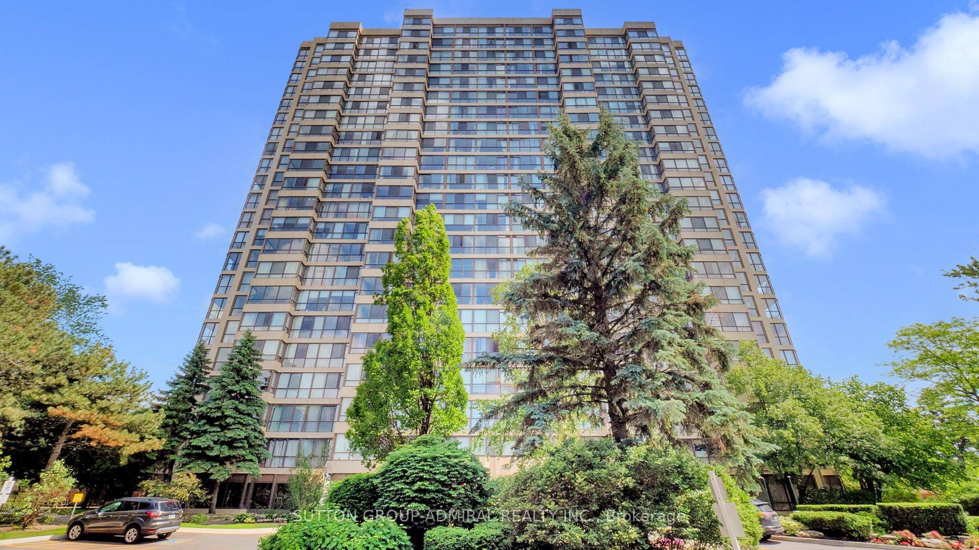 Renovated Unit With Glorious Sunset Views Overlooking Gorgeous G Ross Lord Park !