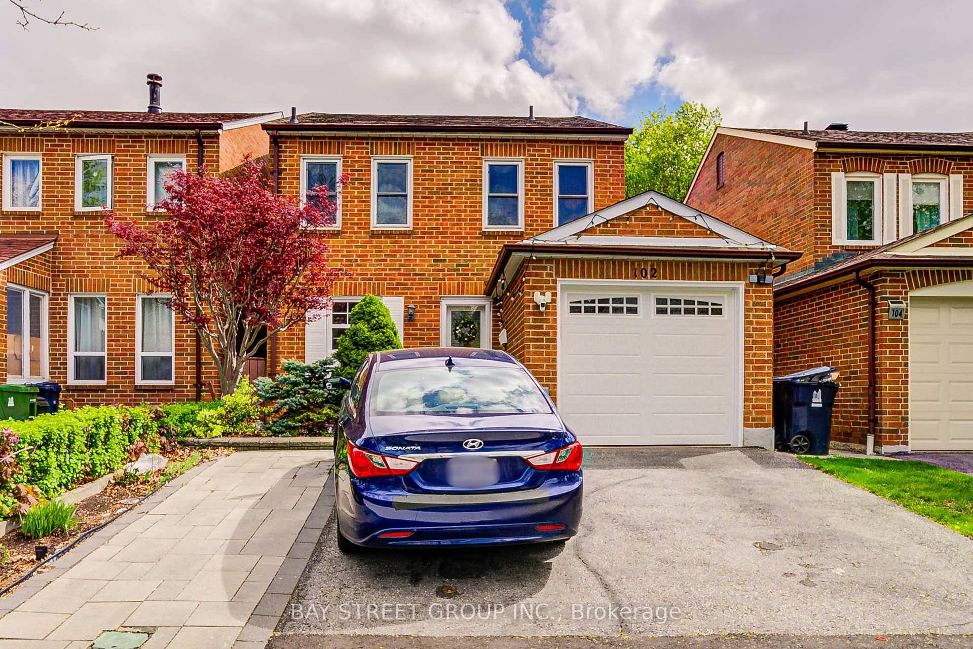 Refined Family Living Meets Income Potential in Prime Steeles Location.