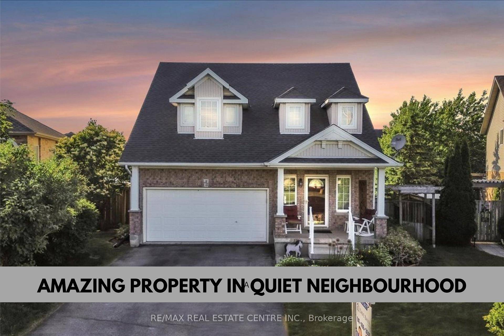 Spectacular Well Maintained 4 Bed 3 Bath in Great Neighbourhood.