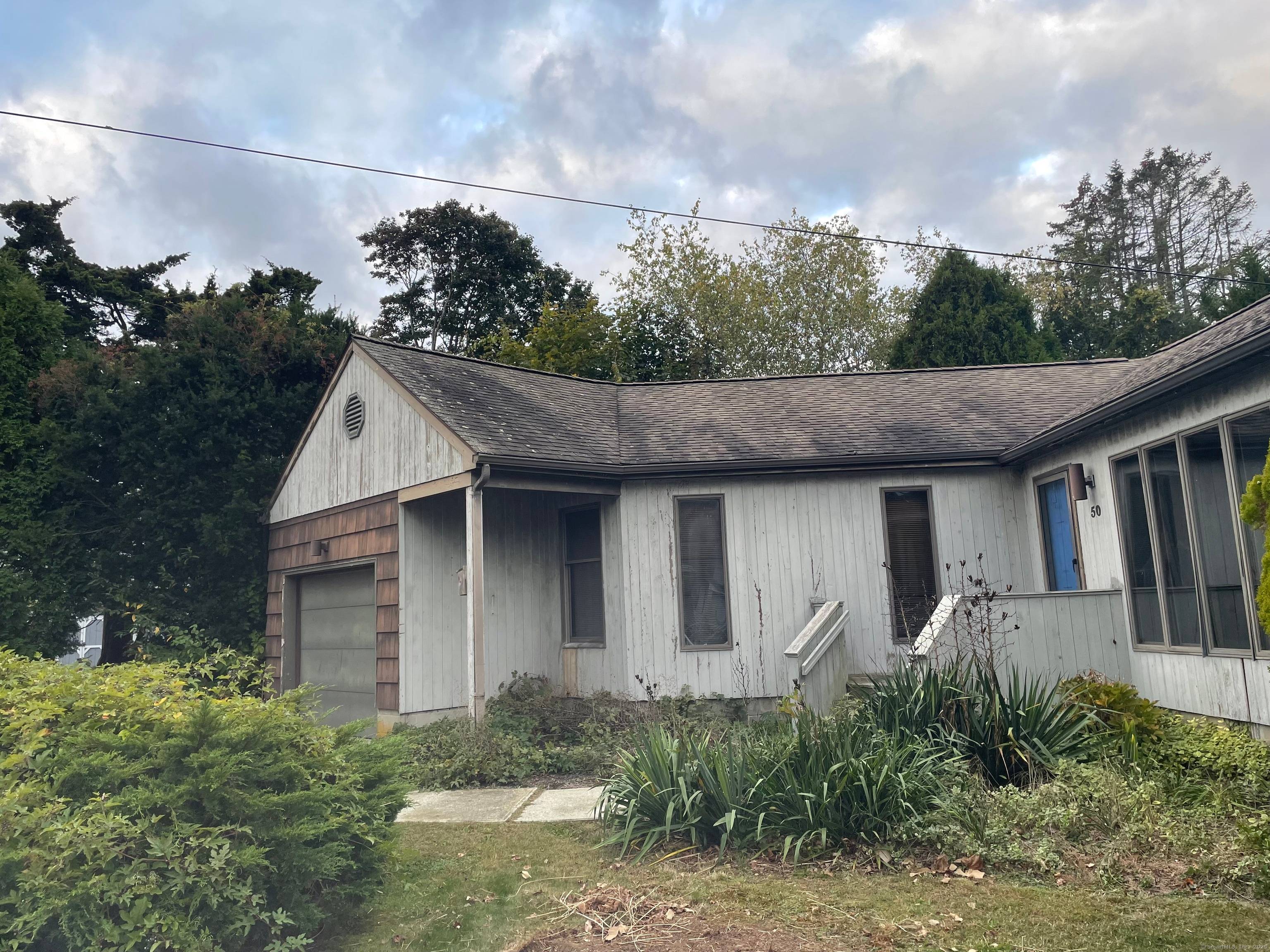 Have you been dreaming of living in Lords Point.