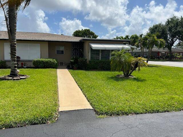 Spacious bright one of the best locations in the community, just minutes to clubhouse, nearby shopping golf course, Unbranded Virtual Tour https www.