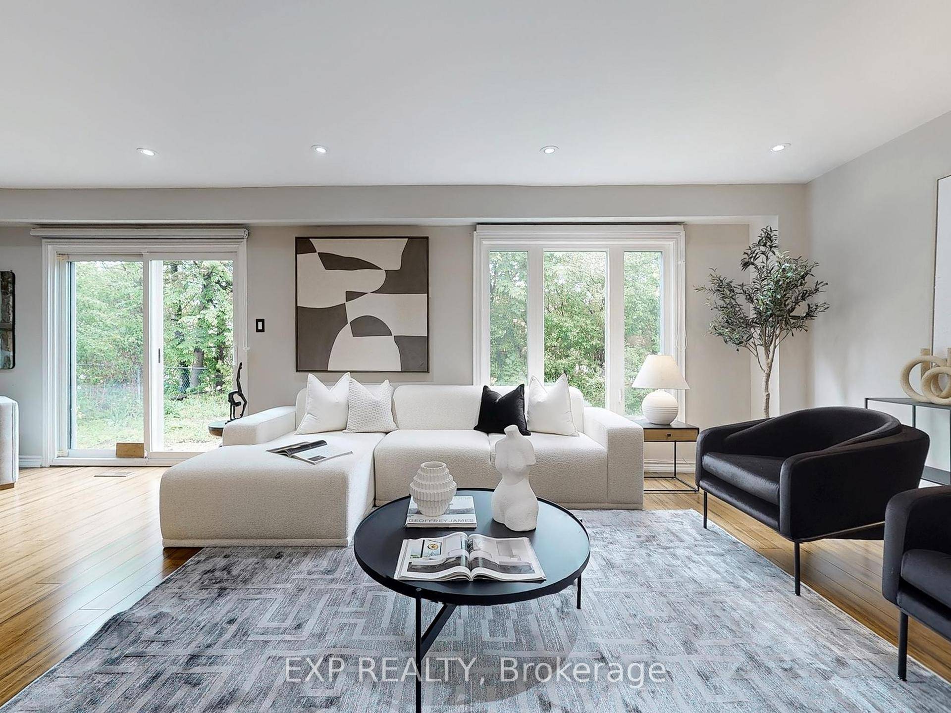 Welcome to 19 Kenscott Drive Spacious, Upgraded amp ; Move In Ready !