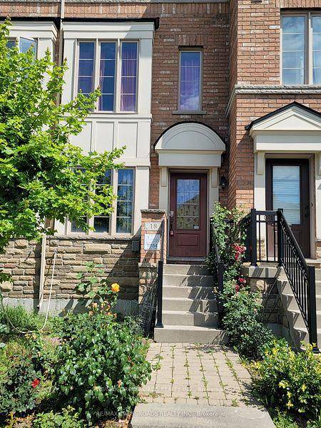 Great Location ! Spacious South Facing Freehold Townhouse Just Under 2000 Sq Ft.