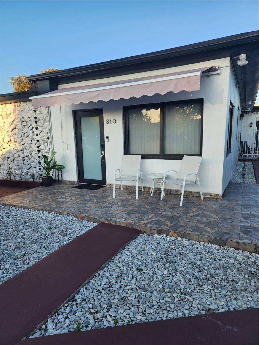 Prime Location ! This beautifully renovated duplex offers a versatile layout featuring one 3 bedroom 1 bathroom unit and one 2 bedroom 1 bathroom unit.