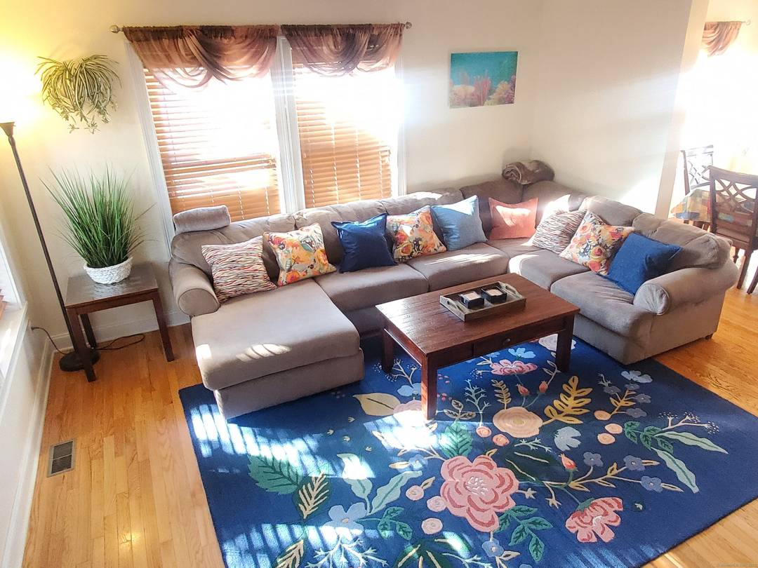 This spacious 4 bdr house is in a perfect condition, has stainless still appliances and high end washer and dryer.