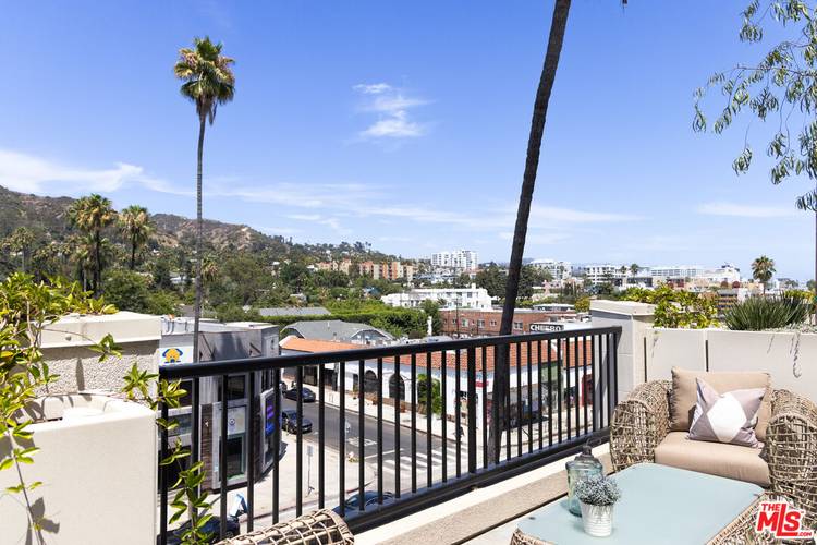 7566 W Sunset Blvd 3BR Hollywood Hills East La