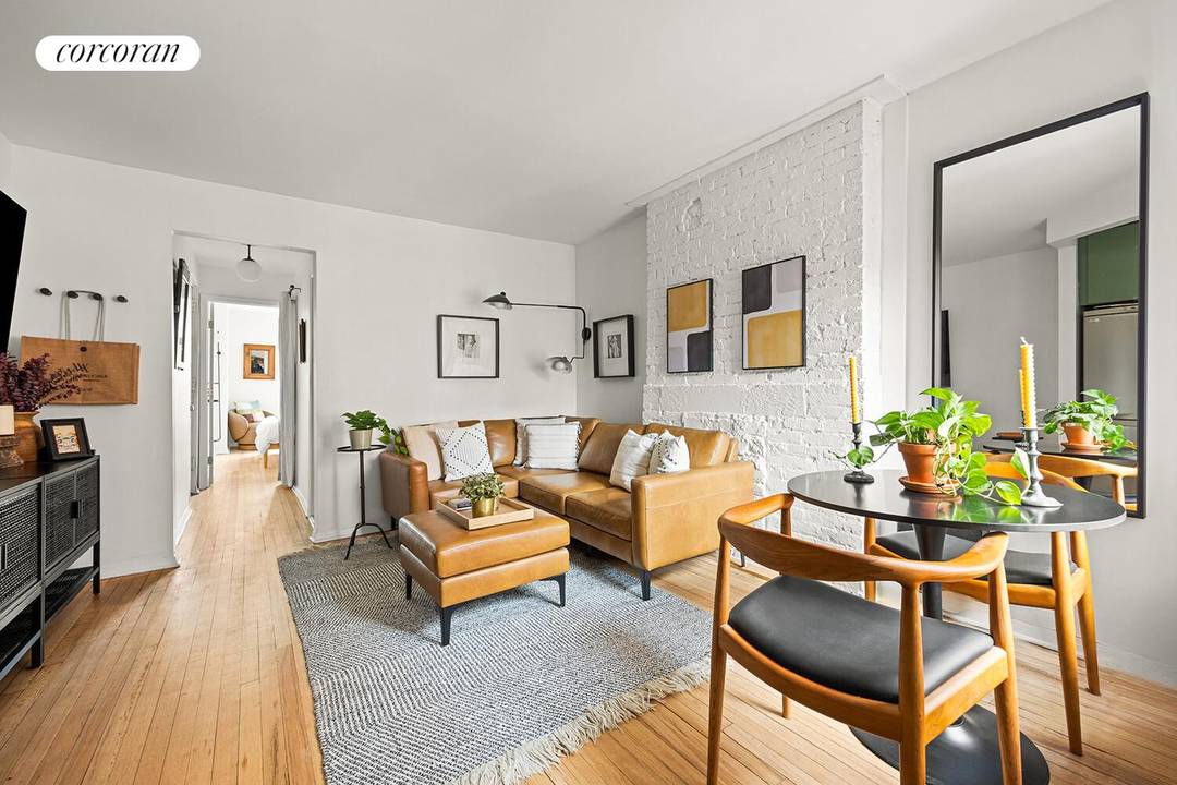 Welcome to 443 Hicks Street 4E, a fully renovated one bedroom condo located within the historic Cobble Hill Towers.