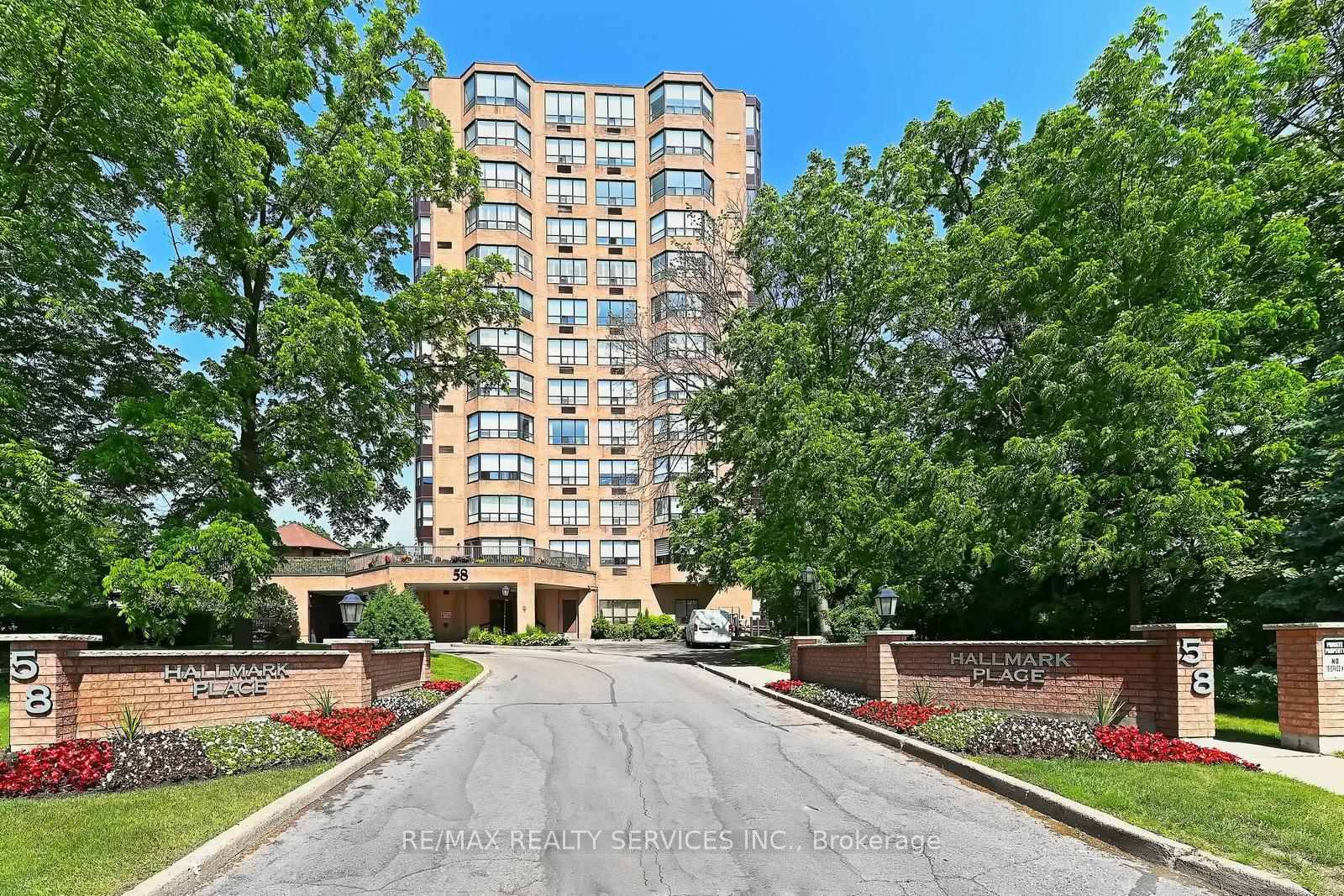 This spacious condo is just steps from the GO station, providing effortless commuting to downtown, and is nestled within a well maintained boutique building with only four units per floor ...