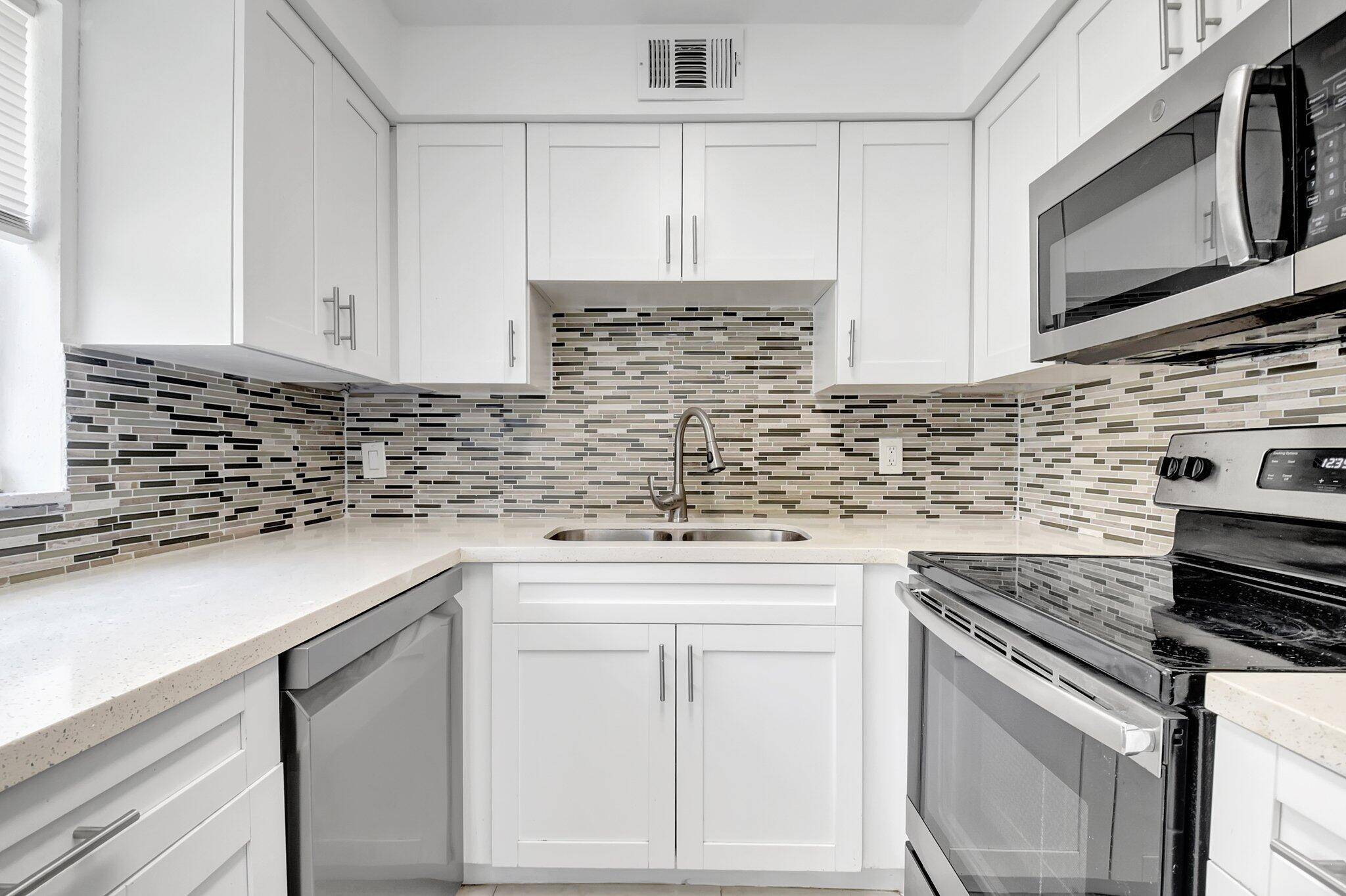 Move In Ready First Floor Gem in Kings Point 55 Community !