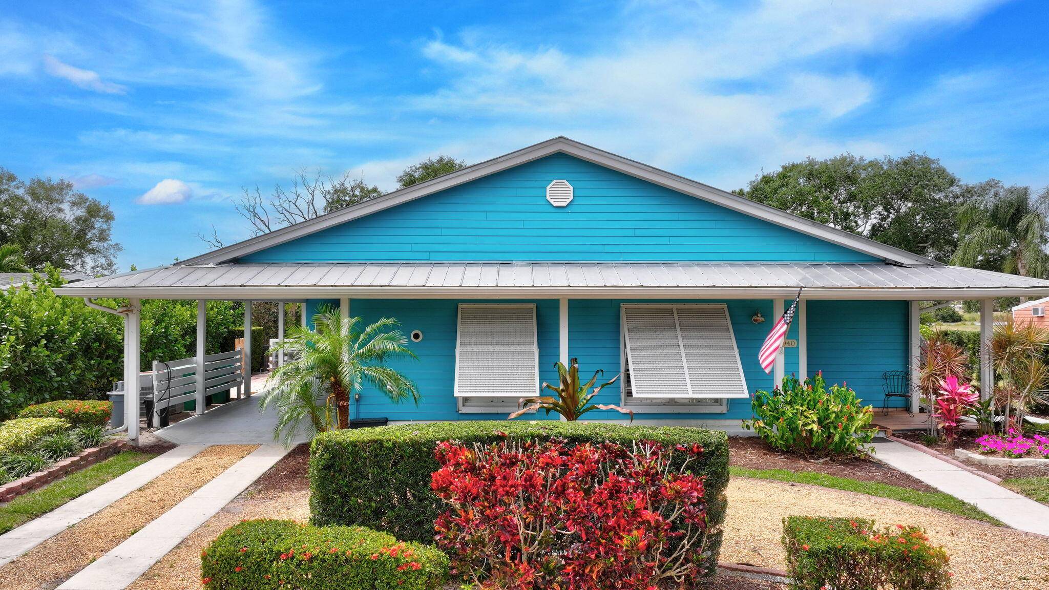Welcome to your tropical oasis in Sandpiper Bay !
