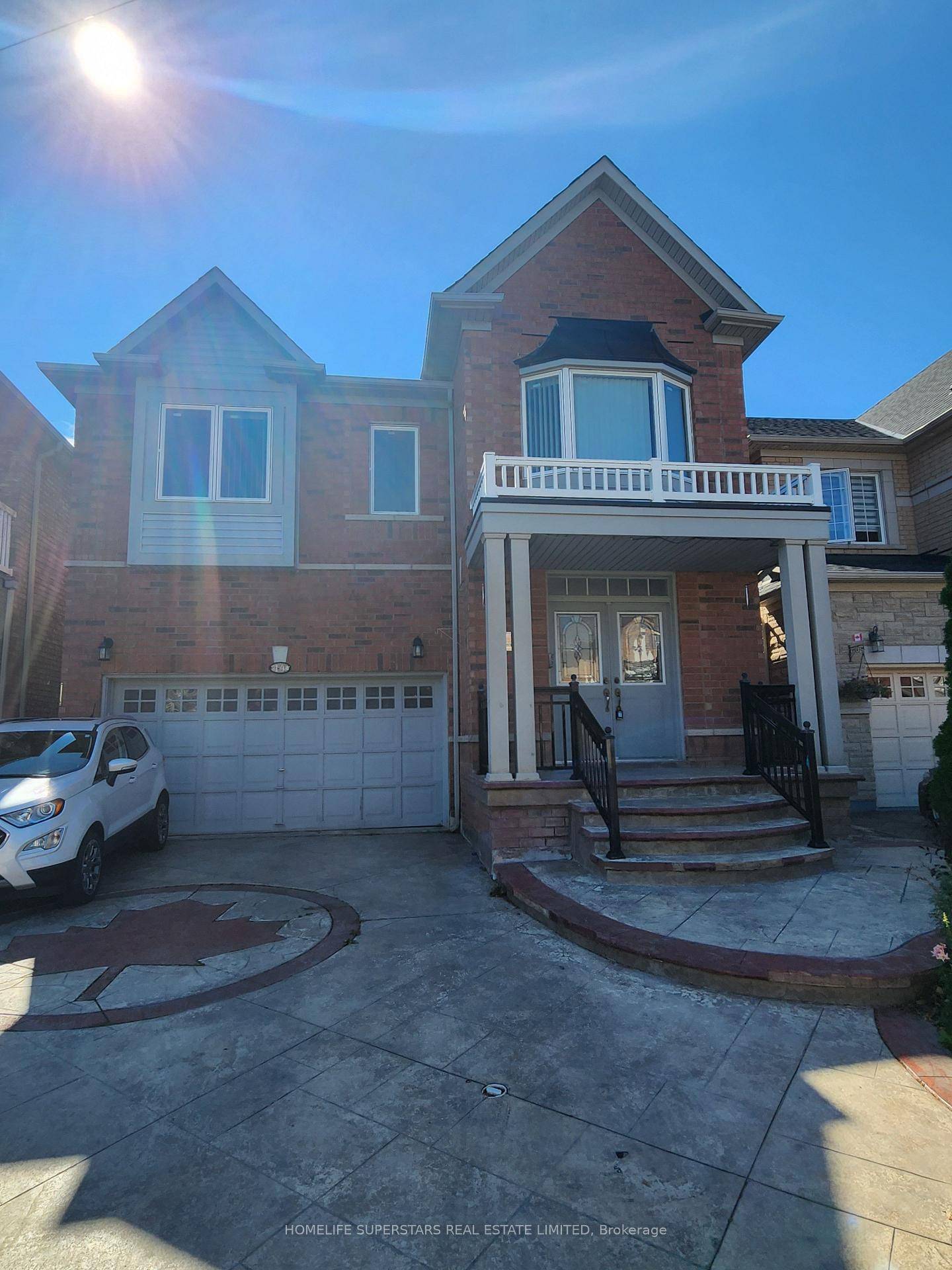 Well Kept Luxury Home, Dd Entrance, 9 Ft Ceiling On Main, Spacious 4 Br amp ; 3 Full Wr On 2nd, Functional Open Concept Layout, Upgraded Inviting Kitchen With Custom ...