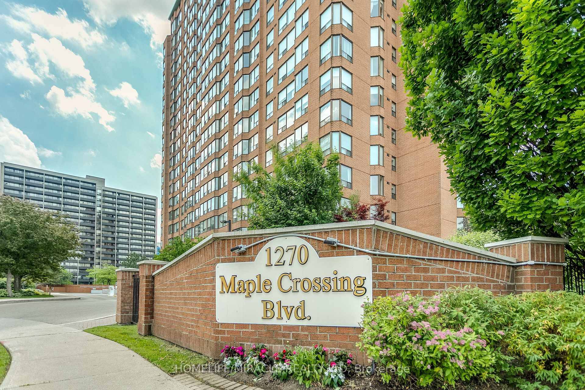Indulge in luxury with this exquisite condo, boasting 2 bedrooms, a sunny solarium or a multipurpose room suitable for a home office.