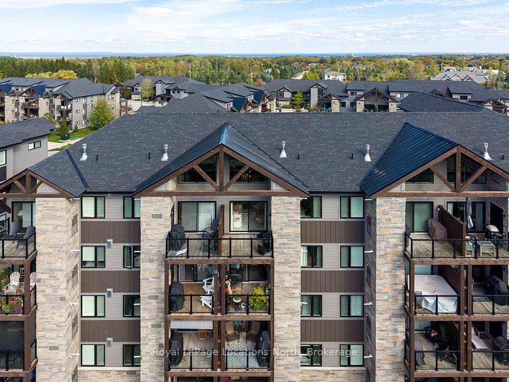 SEASONAL LEASE in Mountain House Blue Mountains.