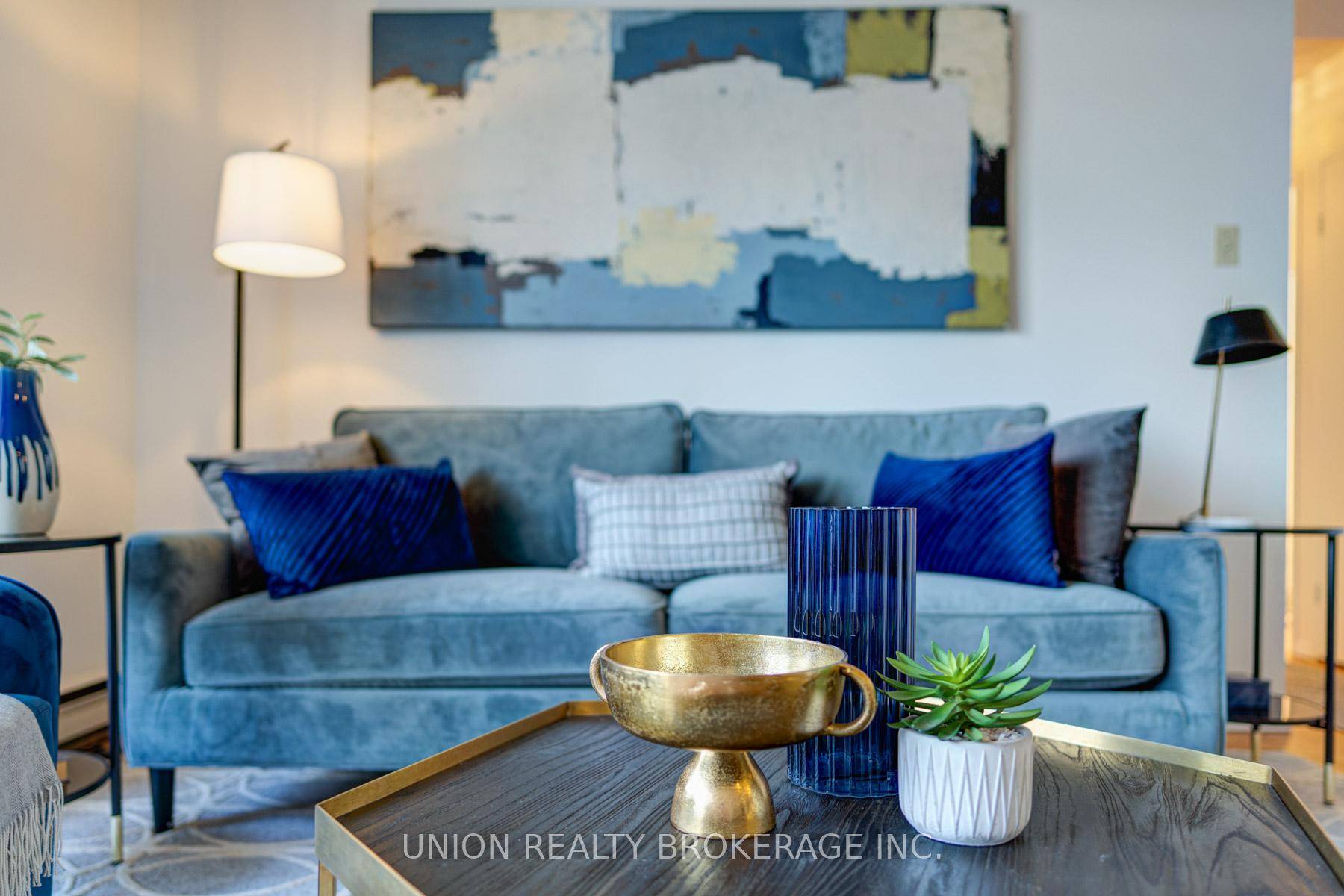 Nestled in the scenic UTSC valley, this vibrant 55 adult community condo offers approximately 800 sq.