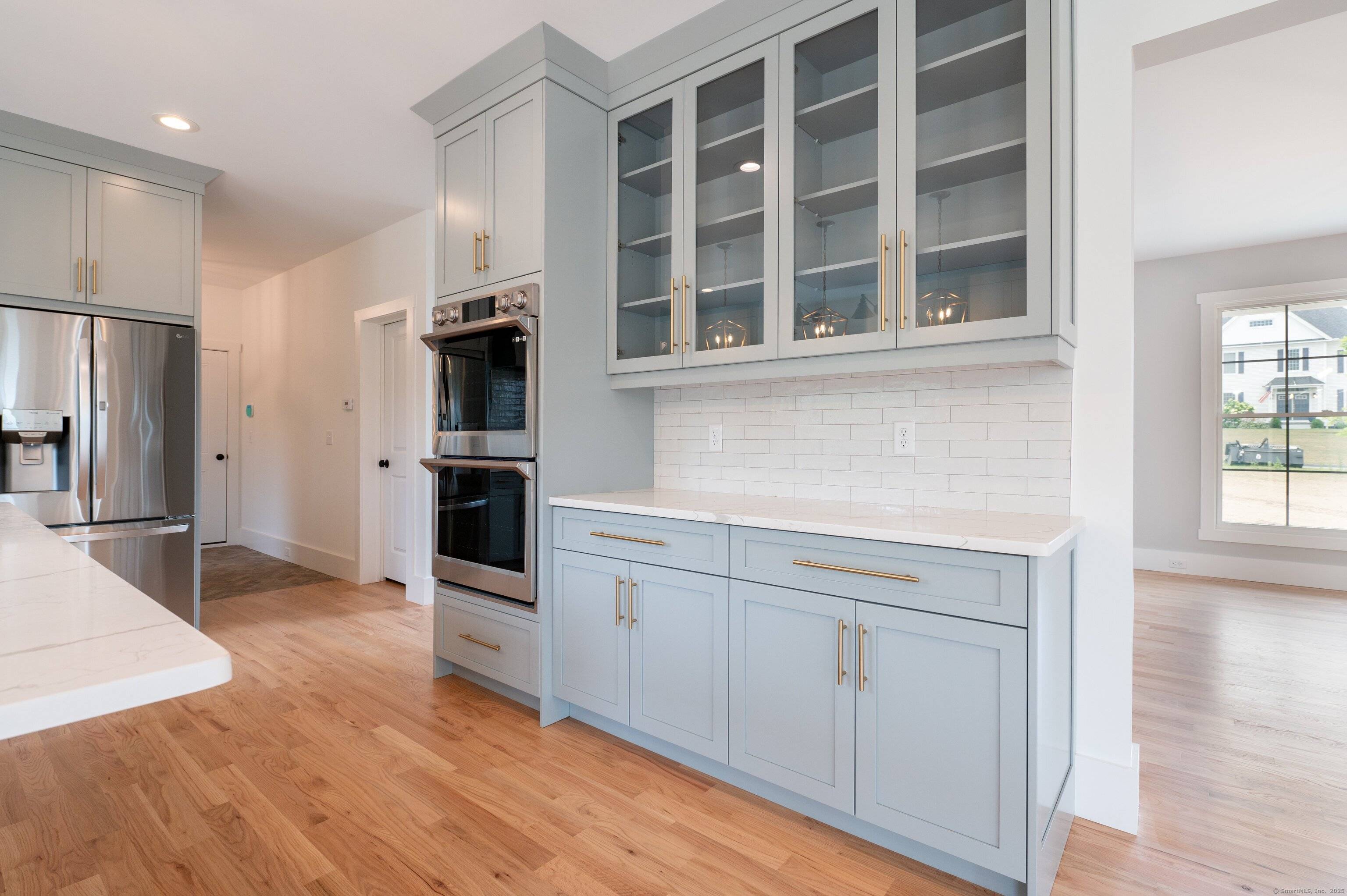 Custom build your dream home with all of your hand selected options and desired floorpan !