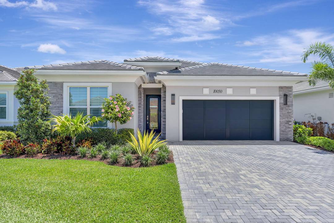 Welcome to the stunning McKenna a beautifully designed Contemporary home with veneer stone exterior.