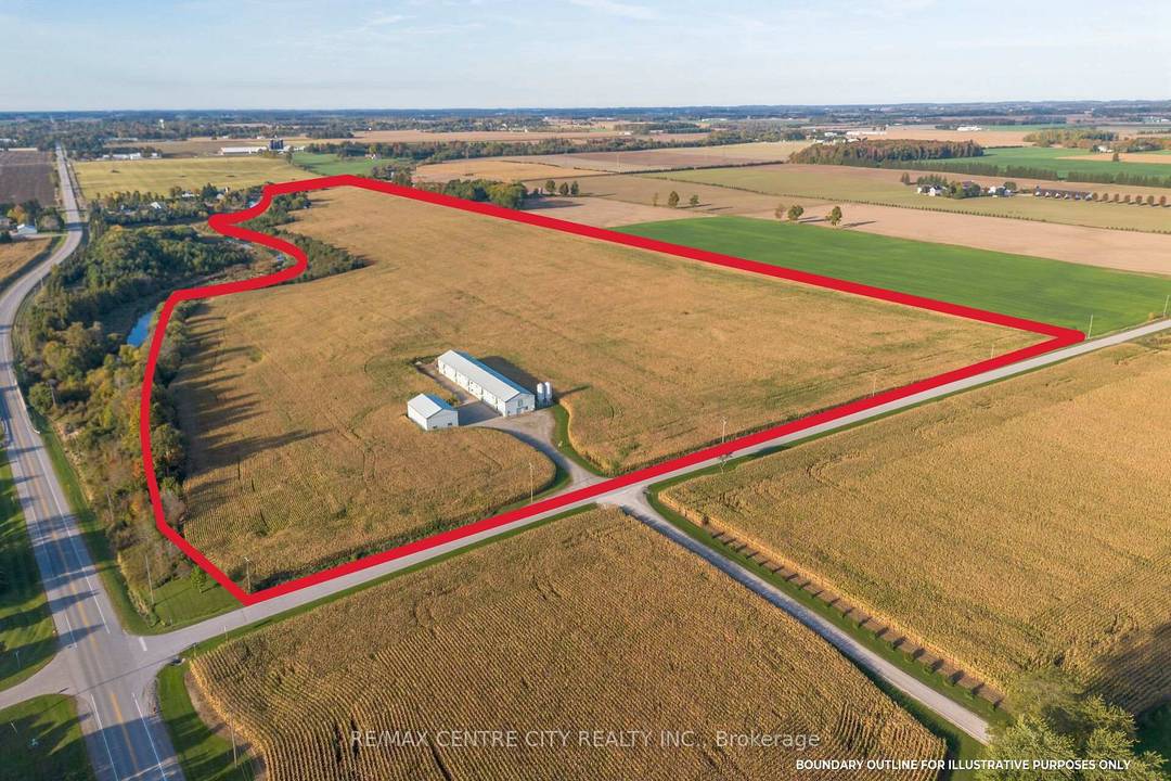 Welcome to 42783 Bridge Road, just 5 km north east of Seaforth.