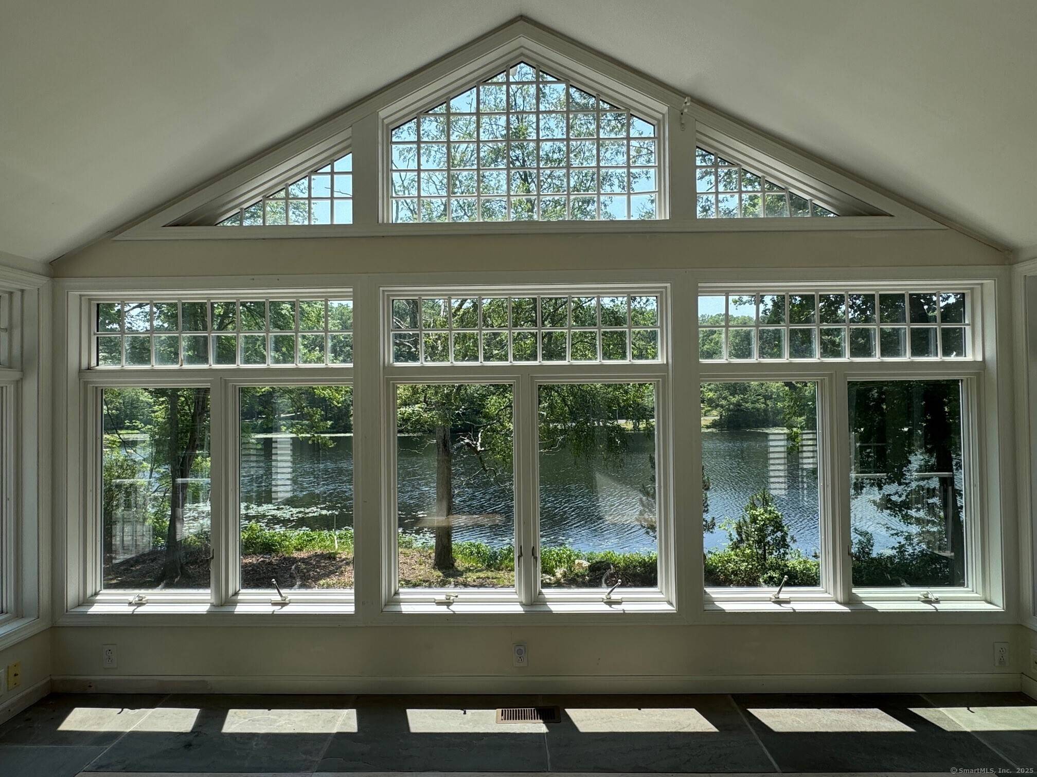 Welcome to Your Year Round Waterfront Retreat !
