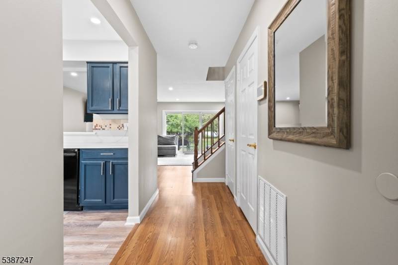 Welcome to Quail Brook Classic Courtyard homes in this highly sought after community.