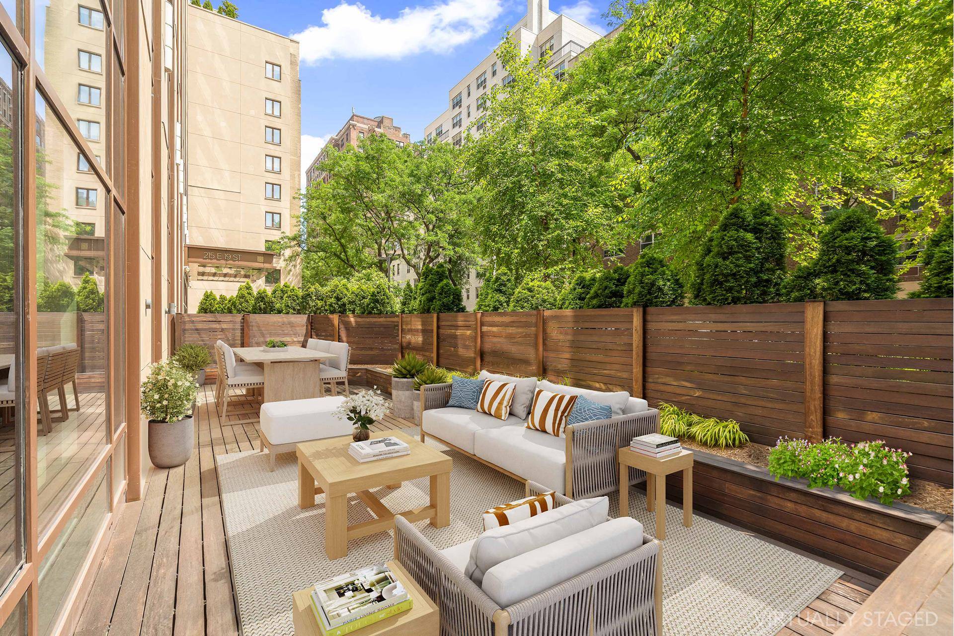 Residence 1B provides a rare chance to enjoy everything Gramercy Square has to offer.